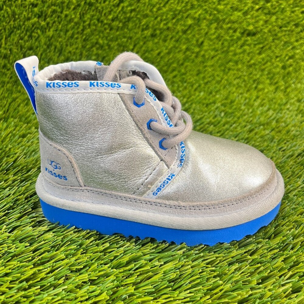 Ugg x Hershey's Kisses Neumel II Boys Size 8C Silver‎ Blue Winter Athletic Boots